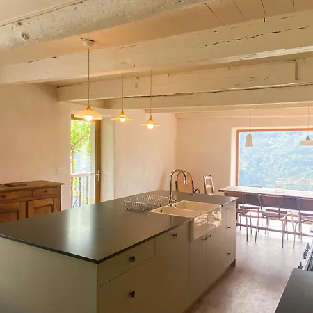 La Maison Trebuc, Avec Magnifique Vue 度假居 *